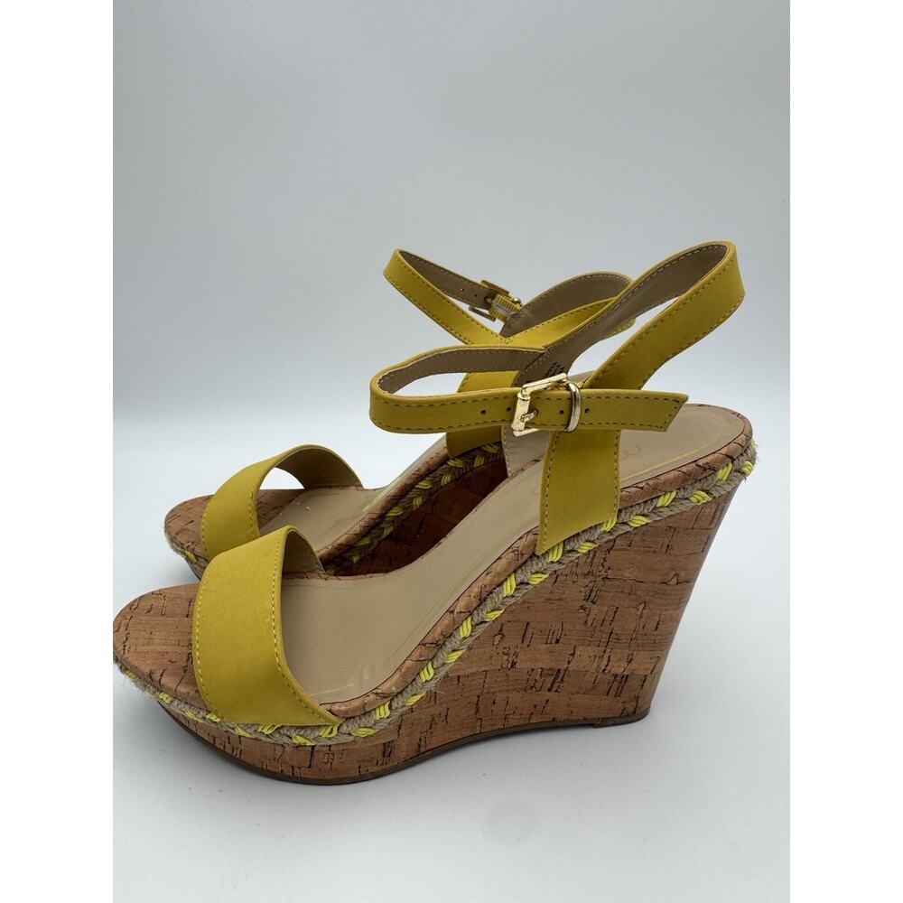 Me Too Yellow Cork Wedge Sandals Women’s Size 9